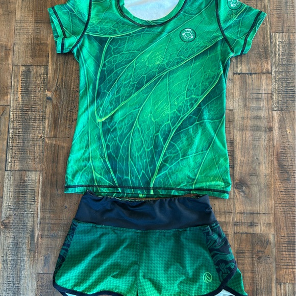INKnBURN Other - INKnBURN vintage women’s tech shirt and running shorts!